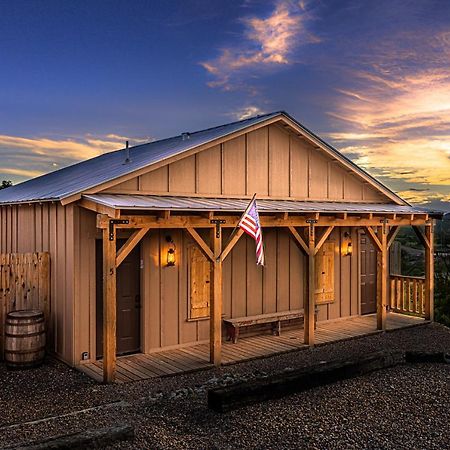 Miners Cabins #1 - Two Double Beds And Private Balcony تومبستون المظهر الخارجي الصورة