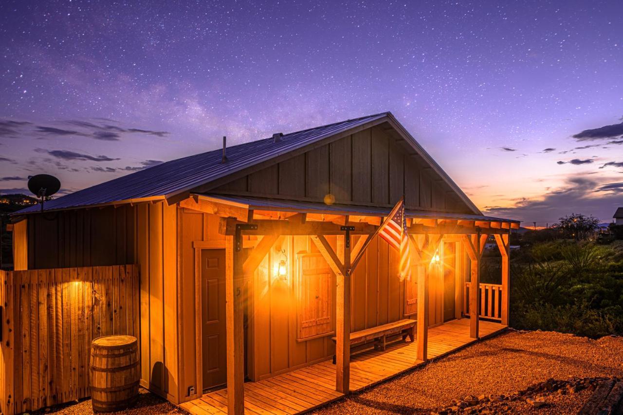 Miners Cabins #1 - Two Double Beds And Private Balcony تومبستون المظهر الخارجي الصورة